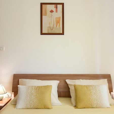 Apartment Helga Liznjan Luaran gambar
