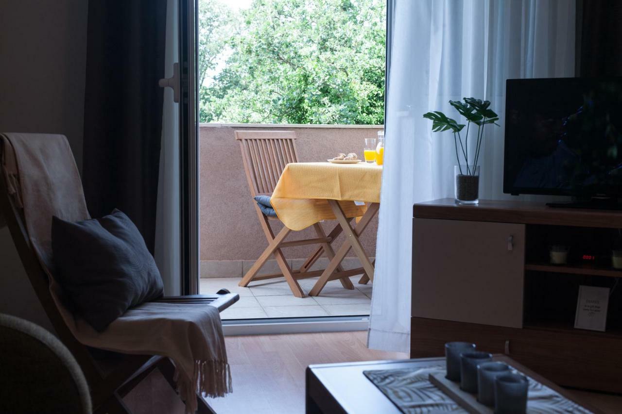 Apartment Helga Liznjan Luaran gambar