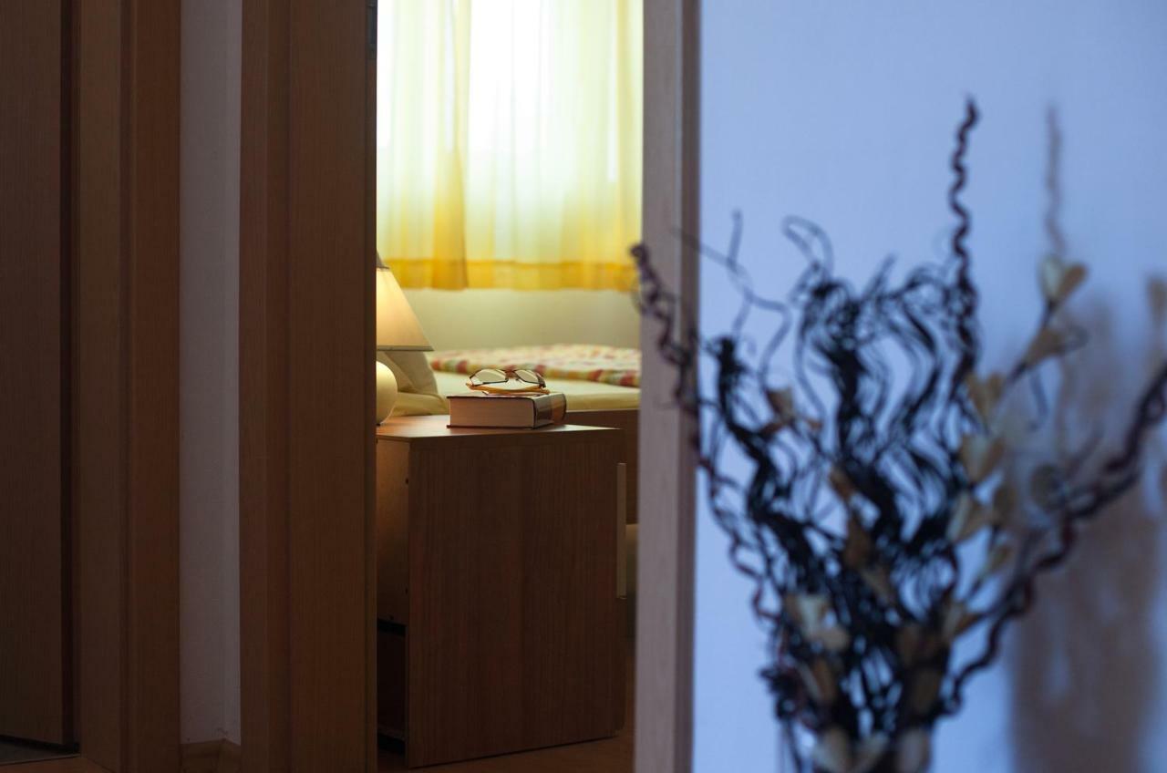 Apartment Helga Liznjan Luaran gambar
