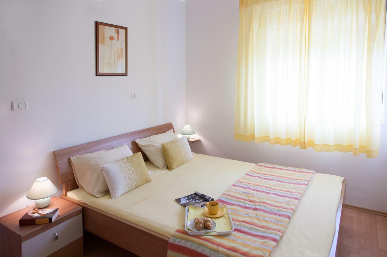 Apartment Helga Liznjan Luaran gambar